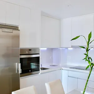 Apartamento Genial Piso En Parking Incluido Y Wifi, Salobreña